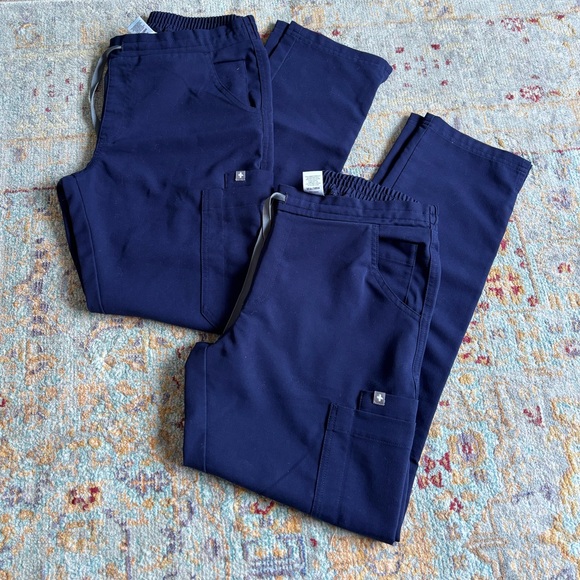 Pair of FIGS Yola Skinny Scrub Pants Navy - Picture 1 of 4